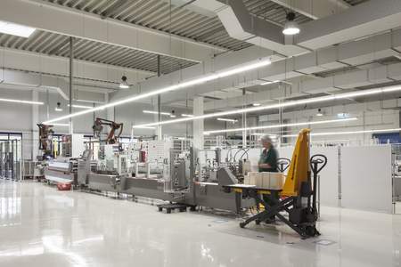 LED lighting for industry & commerce | GLT - German LED Tech