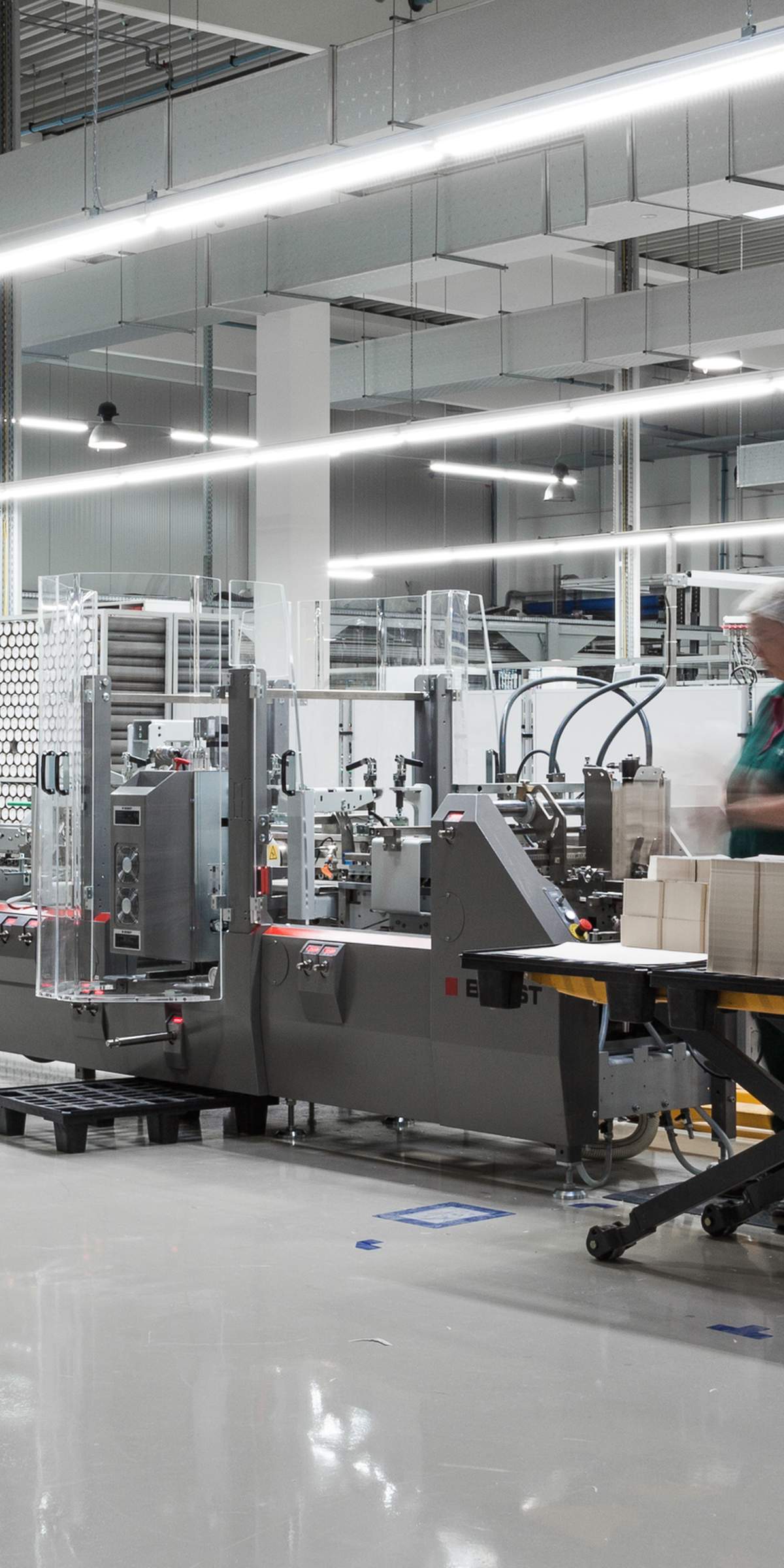 LED tubes from Germany by German LED Tech | GLT - German LED Tech